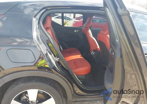 2019 Volvo Xc40 T5 Momentum/T5 R-Design from USA, damaged, VIN YV4162XZ5K2010983